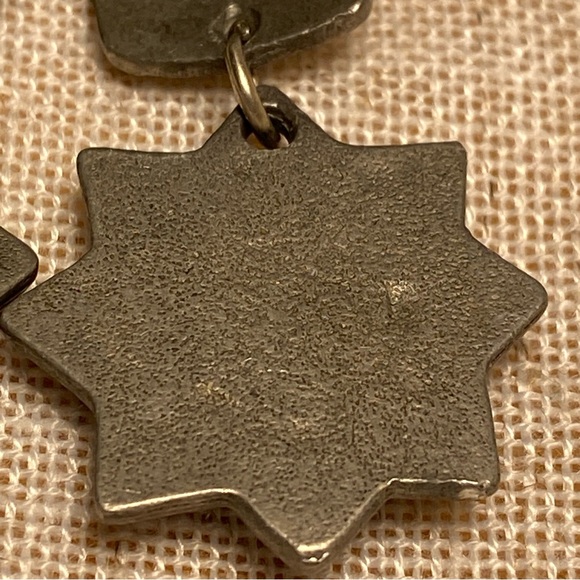 Vintage Dangle Earrings Pierced Star Engraved Southwestern Blue Silver Pewter - Picture 11 of 16